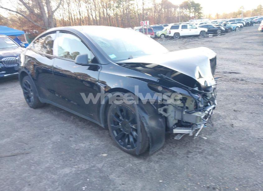 2023 Tesla Model Y AWD/LONG RANGE DUAL MOTOR ALL-WHEEL DRIVE (VIN 7SAYGAEE5PF914056) main photo