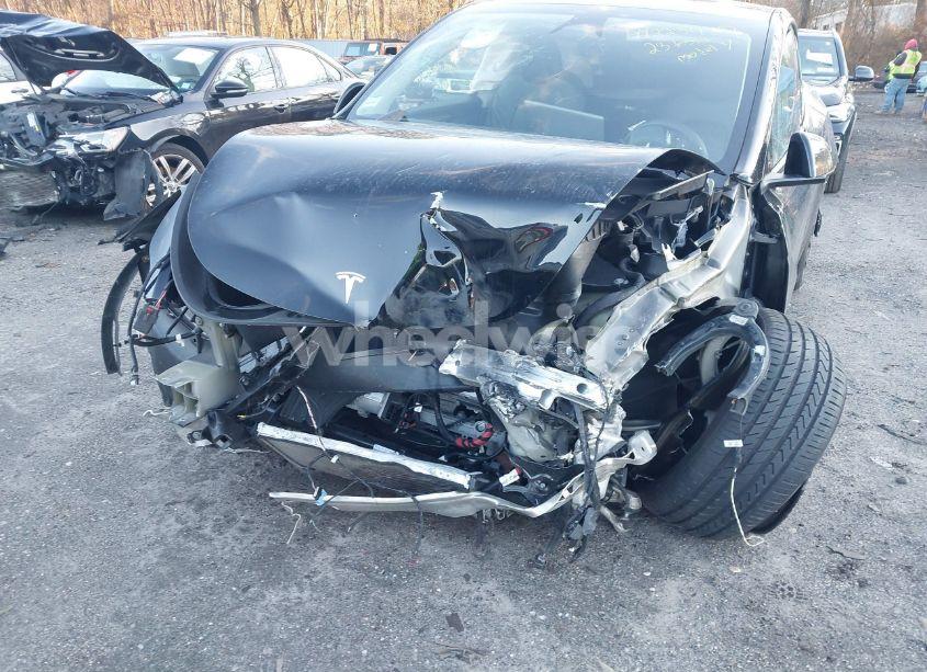 Photo 6 of 2023 Tesla Model Y AWD/LONG RANGE DUAL MOTOR ALL-WHEEL DRIVE (VIN 7SAYGAEE5PF914056)