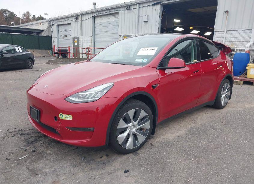 Photo 2 of 2022 Tesla Model Y LONG RANGE DUAL MOTOR ALL-WHEEL DRIVE (VIN 7SAYGAEE6NF422195)