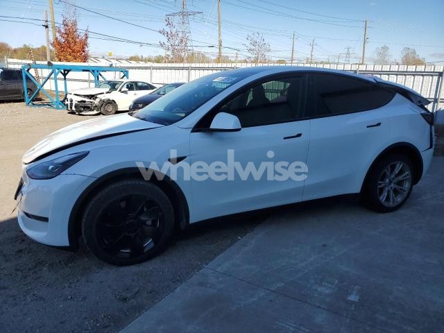 Photo 6 of 2023 TESLA MODEL Y (VIN 7SAYGAEE6PF672426)