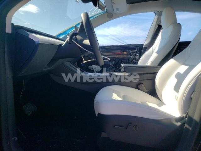 2023 TESLA MODEL Y (VIN 7SAYGAEE6PF792033) main photo