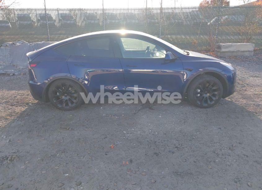 Photo 13 of 2023 Tesla Model Y AWD/LONG RANGE DUAL MOTOR ALL-WHEEL DRIVE (VIN 7SAYGAEE6PF849217)