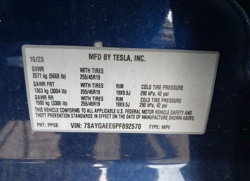 Photo 9 of 2023 Tesla Model Y AWD/LONG RANGE DUAL MOTOR ALL-WHEEL DRIVE (VIN 7SAYGAEE6PF892570)