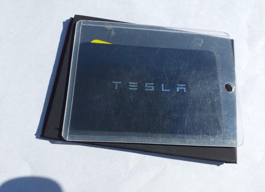 Photo 11 of 2023 Tesla Model Y AWD/LONG RANGE DUAL MOTOR ALL-WHEEL DRIVE (VIN 7SAYGAEE6PF967509)