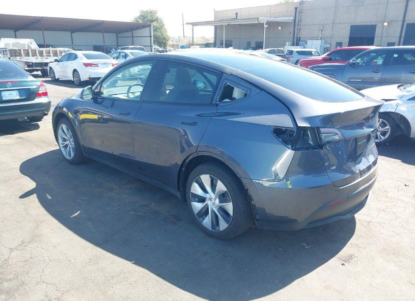 Photo 3 of 2023 Tesla Model Y AWD/LONG RANGE DUAL MOTOR ALL-WHEEL DRIVE (VIN 7SAYGAEE6PF967509)