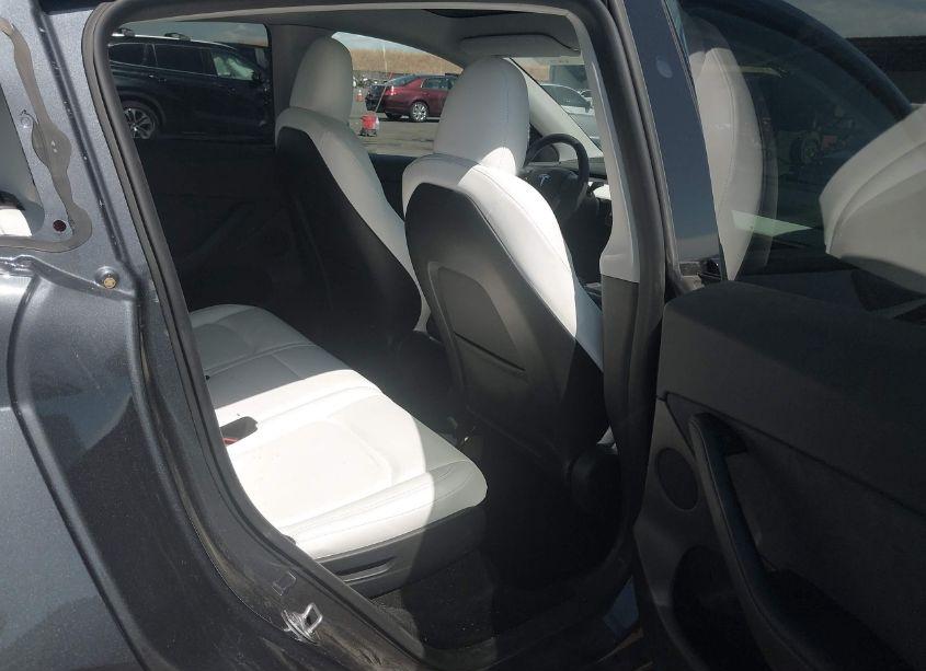 Photo 8 of 2023 Tesla Model Y AWD/LONG RANGE DUAL MOTOR ALL-WHEEL DRIVE (VIN 7SAYGAEE6PF967509)