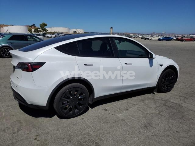 Photo 2 of 2024 TESLA MODEL Y (VIN 7SAYGAEE6RF149068)