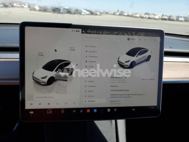 Photo 6 of 2024 TESLA MODEL Y (VIN 7SAYGAEE6RF149068)