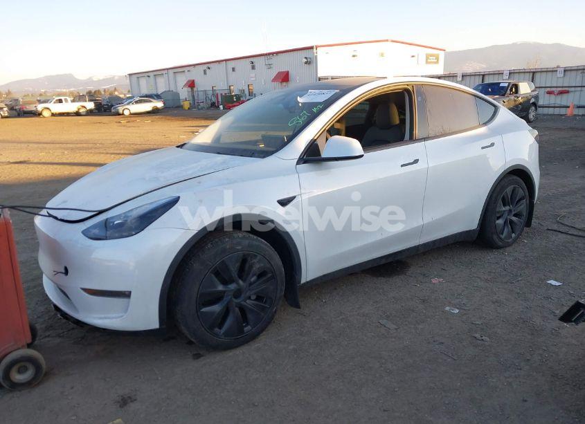 Photo 2 of 2024 Tesla Model Y LONG RANGE DUAL MOTOR ALL-WHEEL DRIVE (VIN 7SAYGAEE6RF206658)
