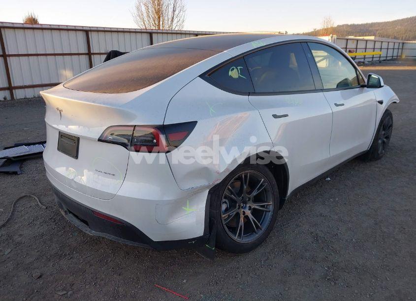 Photo 4 of 2024 Tesla Model Y LONG RANGE DUAL MOTOR ALL-WHEEL DRIVE (VIN 7SAYGAEE6RF206658)