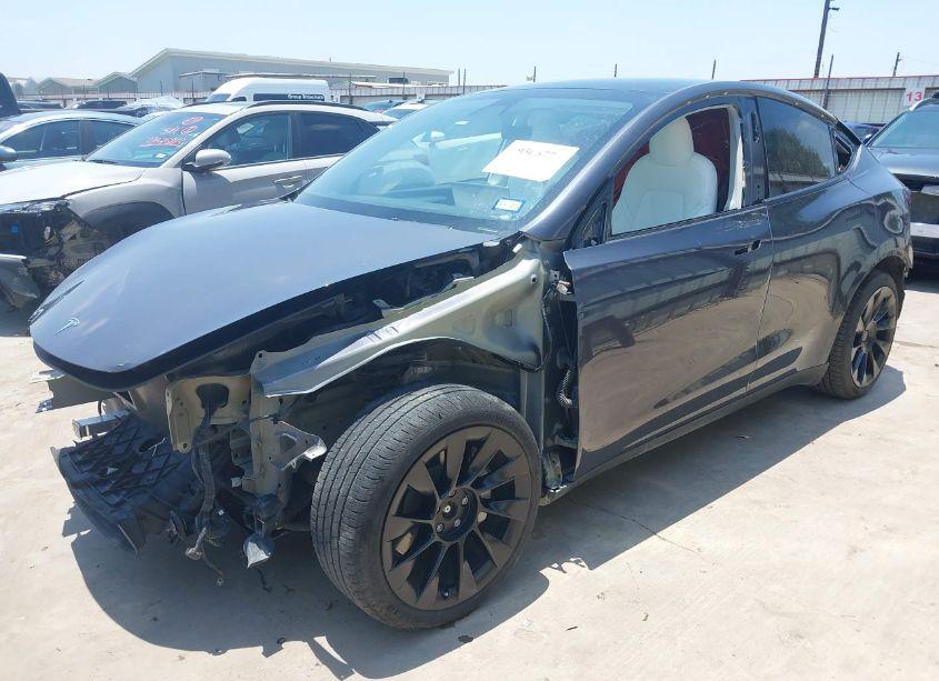 Photo 2 of 2022 Tesla Model Y LONG RANGE DUAL MOTOR ALL-WHEEL DRIVE (VIN 7SAYGAEE7NF538117)