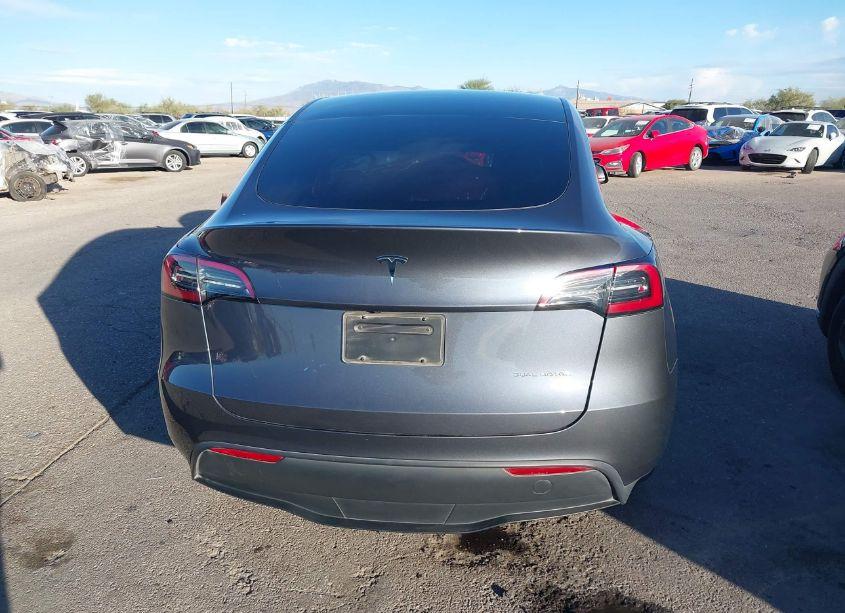 Photo 17 of 2023 Tesla Model Y AWD/LONG RANGE DUAL MOTOR ALL-WHEEL DRIVE (VIN 7SAYGAEE7PF715171)