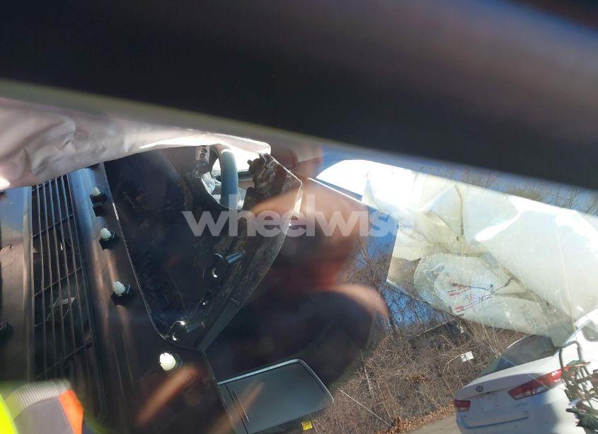 Photo 14 of 2023 Tesla Model Y AWD/LONG RANGE DUAL MOTOR ALL-WHEEL DRIVE (VIN 7SAYGAEE7PF926872)