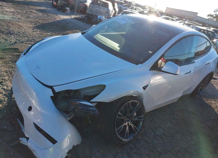 Photo 2 of 2024 Tesla Model Y LONG RANGE DUAL MOTOR ALL-WHEEL DRIVE (VIN 7SAYGAEE7RF114717)