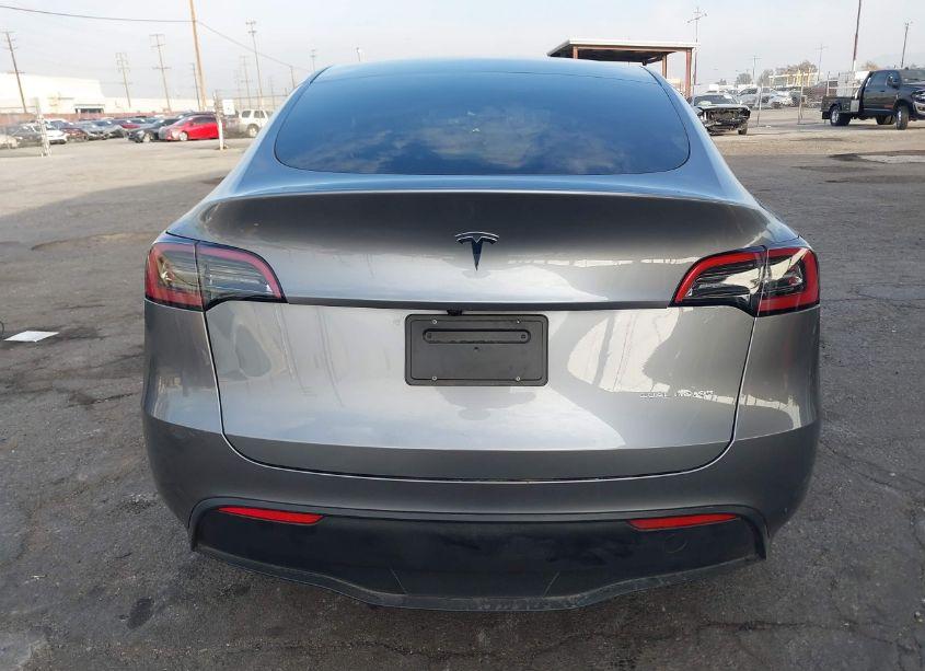 Photo 16 of 2024 Tesla Model Y LONG RANGE DUAL MOTOR ALL-WHEEL DRIVE (VIN 7SAYGAEE7RF122980)
