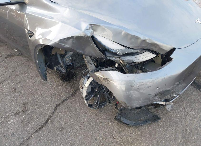 Photo 6 of 2024 Tesla Model Y LONG RANGE DUAL MOTOR ALL-WHEEL DRIVE (VIN 7SAYGAEE7RF122980)