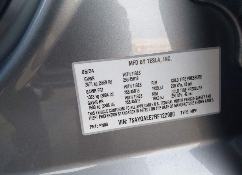 Photo 9 of 2024 Tesla Model Y LONG RANGE DUAL MOTOR ALL-WHEEL DRIVE (VIN 7SAYGAEE7RF122980)
