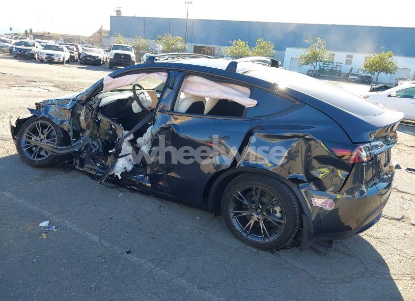 Photo 3 of 2024 Tesla Model Y LONG RANGE DUAL MOTOR ALL-WHEEL DRIVE (VIN 7SAYGAEE7RF126351)