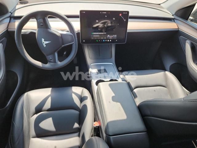 Photo 2 of 2025 TESLA MODEL Y (VIN 7SAYGAEE7SF245152)