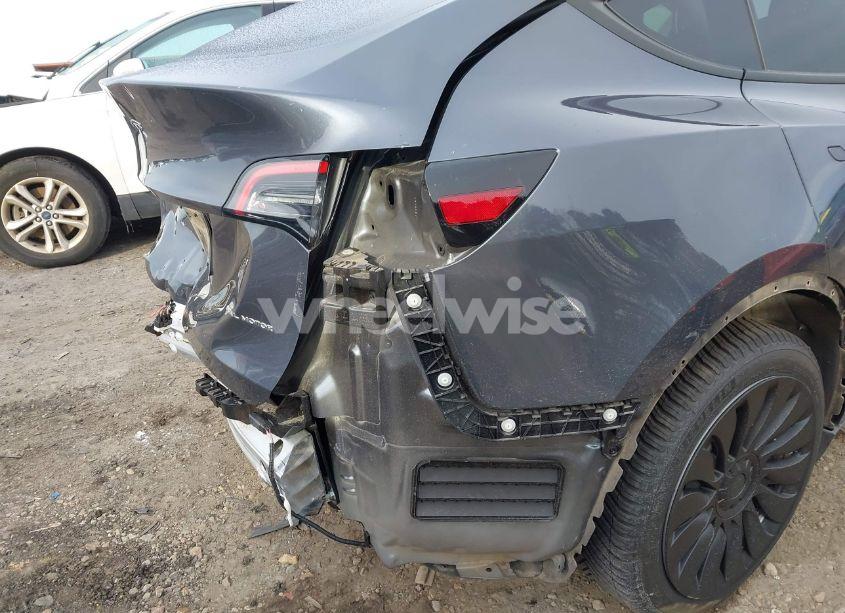 Photo 23 of 2022 Tesla Model Y LONG RANGE DUAL MOTOR ALL-WHEEL DRIVE (VIN 7SAYGAEE8NF531189)