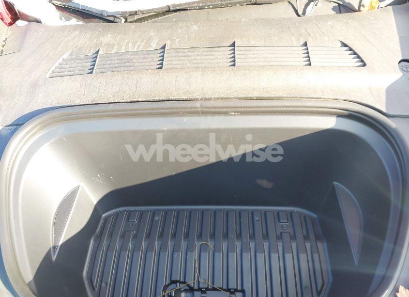 Photo 10 of 2023 Tesla Model Y AWD/LONG RANGE DUAL MOTOR ALL-WHEEL DRIVE (VIN 7SAYGAEE8PF587474)