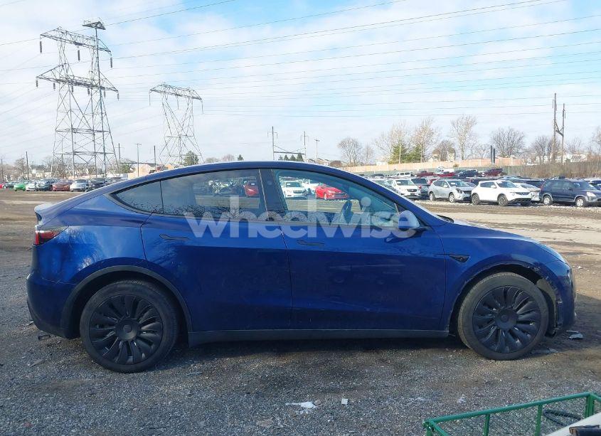 Photo 13 of 2023 Tesla Model Y AWD/LONG RANGE DUAL MOTOR ALL-WHEEL DRIVE (VIN 7SAYGAEE8PF832094)