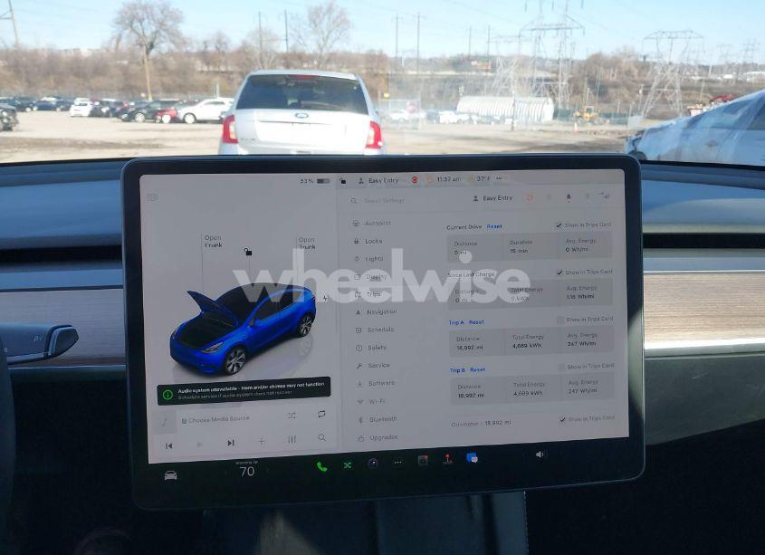 Photo 18 of 2023 Tesla Model Y AWD/LONG RANGE DUAL MOTOR ALL-WHEEL DRIVE (VIN 7SAYGAEE8PF832094)