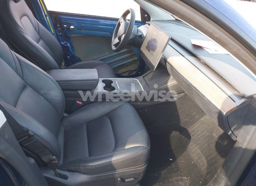 Photo 5 of 2023 Tesla Model Y AWD/LONG RANGE DUAL MOTOR ALL-WHEEL DRIVE (VIN 7SAYGAEE8PF832094)