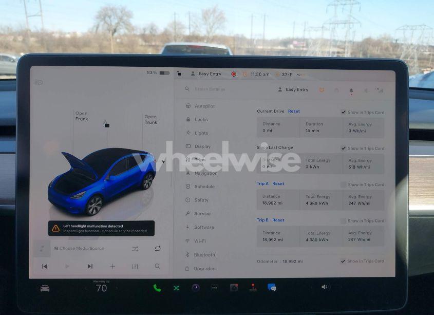 Photo 7 of 2023 Tesla Model Y AWD/LONG RANGE DUAL MOTOR ALL-WHEEL DRIVE (VIN 7SAYGAEE8PF832094)