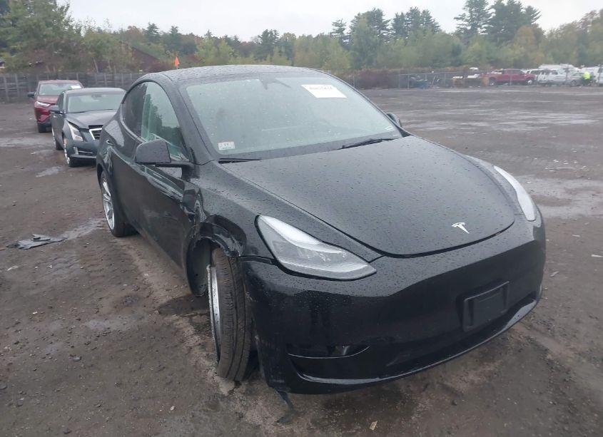 2023 Tesla Model Y AWD/LONG RANGE DUAL MOTOR ALL-WHEEL DRIVE (VIN 7SAYGAEE8PF918764) main photo