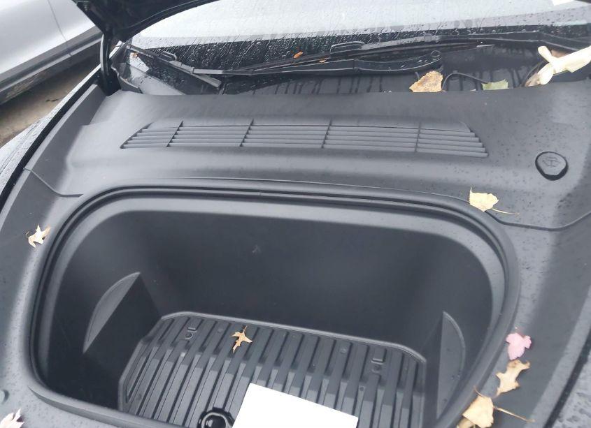 Photo 10 of 2023 Tesla Model Y AWD/LONG RANGE DUAL MOTOR ALL-WHEEL DRIVE (VIN 7SAYGAEE8PF918764)