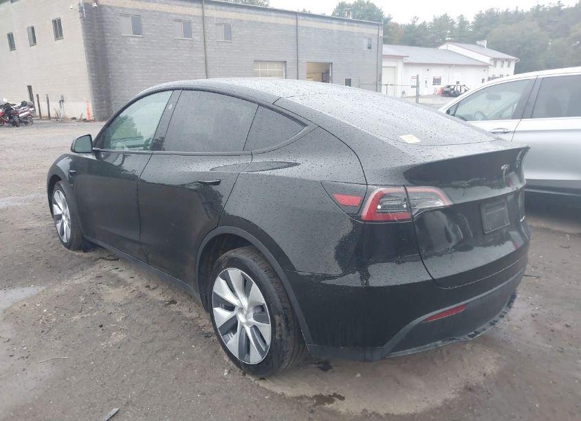 Photo 14 of 2023 Tesla Model Y AWD/LONG RANGE DUAL MOTOR ALL-WHEEL DRIVE (VIN 7SAYGAEE8PF918764)