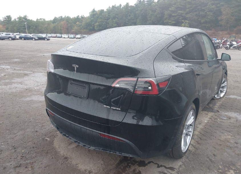 Photo 16 of 2023 Tesla Model Y AWD/LONG RANGE DUAL MOTOR ALL-WHEEL DRIVE (VIN 7SAYGAEE8PF918764)