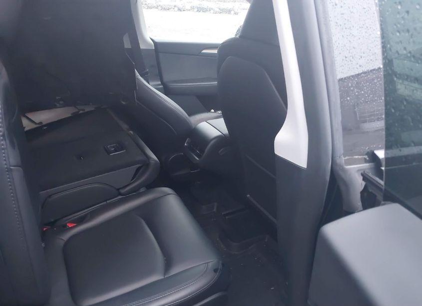 Photo 8 of 2023 Tesla Model Y AWD/LONG RANGE DUAL MOTOR ALL-WHEEL DRIVE (VIN 7SAYGAEE8PF918764)