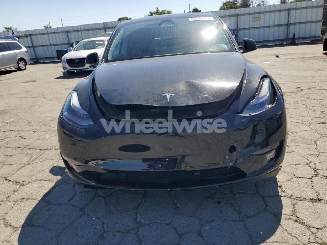 Photo 3 of 2024 TESLA MODEL Y (VIN 7SAYGAEE8RF005263)