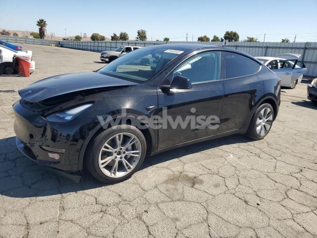 Photo 9 of 2024 TESLA MODEL Y (VIN 7SAYGAEE8RF005263)