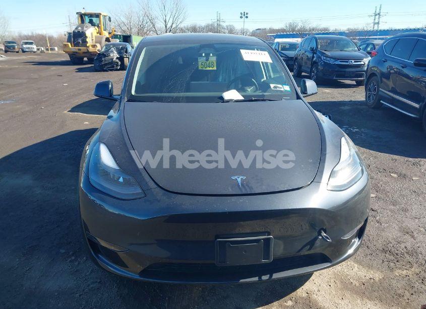 Photo 12 of 2024 Tesla Model Y LONG RANGE DUAL MOTOR ALL-WHEEL DRIVE (VIN 7SAYGAEE8RF111809)