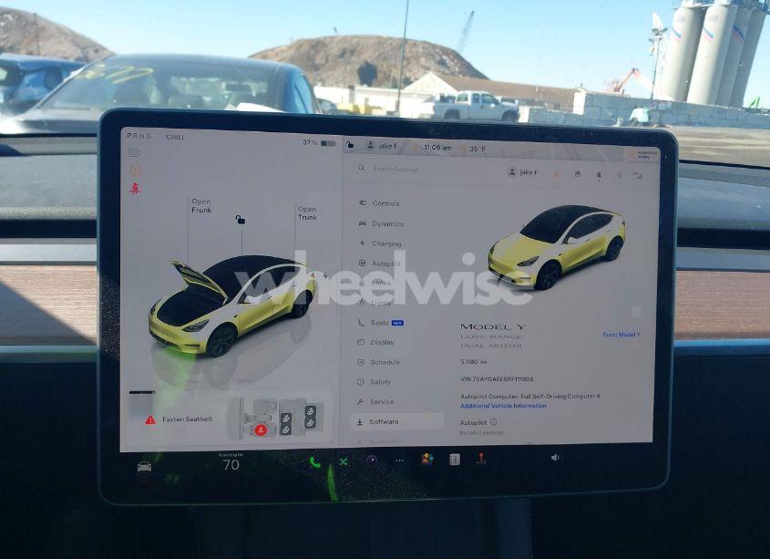 Photo 18 of 2024 Tesla Model Y LONG RANGE DUAL MOTOR ALL-WHEEL DRIVE (VIN 7SAYGAEE8RF111809)