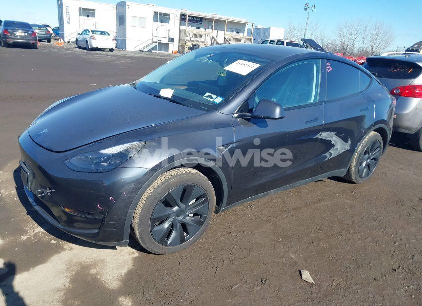Photo 2 of 2024 Tesla Model Y LONG RANGE DUAL MOTOR ALL-WHEEL DRIVE (VIN 7SAYGAEE8RF111809)