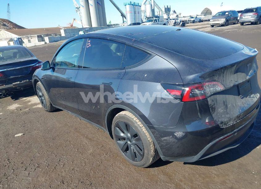 Photo 3 of 2024 Tesla Model Y LONG RANGE DUAL MOTOR ALL-WHEEL DRIVE (VIN 7SAYGAEE8RF111809)