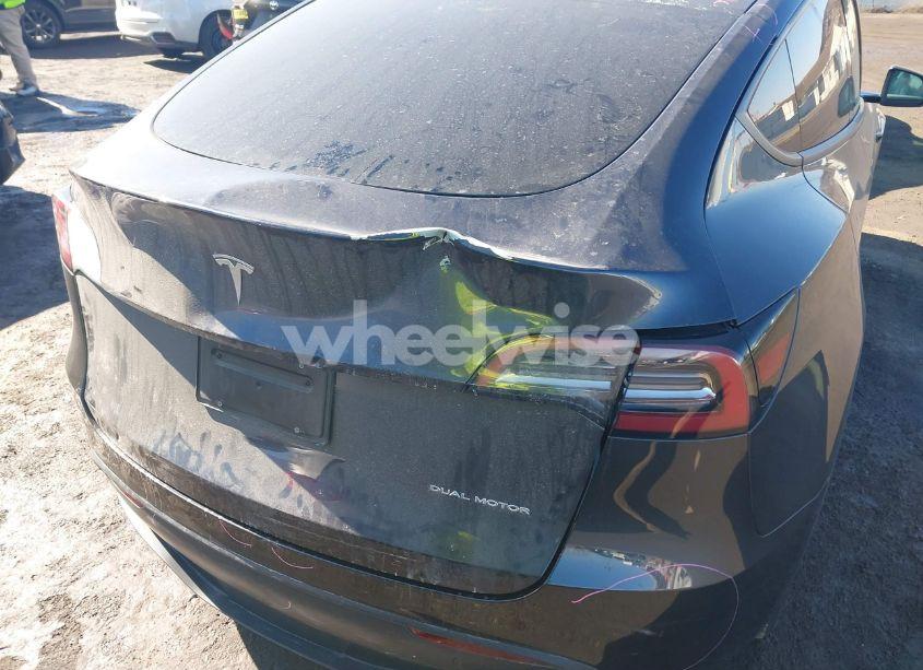 Photo 6 of 2024 Tesla Model Y LONG RANGE DUAL MOTOR ALL-WHEEL DRIVE (VIN 7SAYGAEE8RF111809)