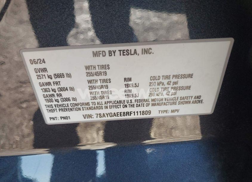 Photo 9 of 2024 Tesla Model Y LONG RANGE DUAL MOTOR ALL-WHEEL DRIVE (VIN 7SAYGAEE8RF111809)