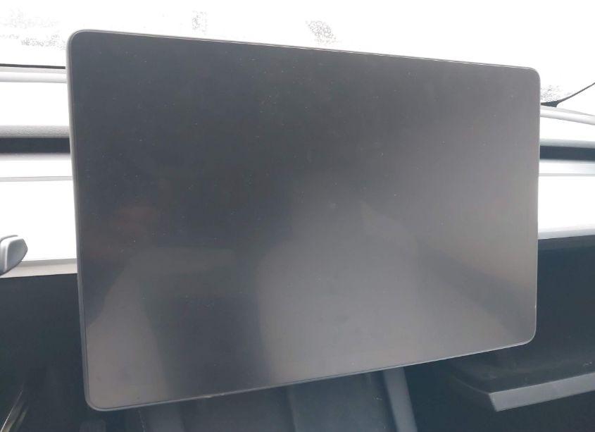 Photo 15 of 2022 Tesla Model Y LONG RANGE DUAL MOTOR ALL-WHEEL DRIVE (VIN 7SAYGAEE9NF312886)