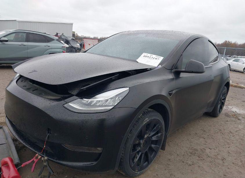 Photo 2 of 2022 Tesla Model Y LONG RANGE DUAL MOTOR ALL-WHEEL DRIVE (VIN 7SAYGAEE9NF312886)