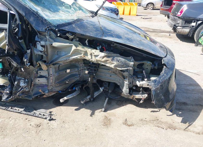 Photo 6 of 2022 Tesla Model Y LONG RANGE DUAL MOTOR ALL-WHEEL DRIVE (VIN 7SAYGAEE9NF520055)