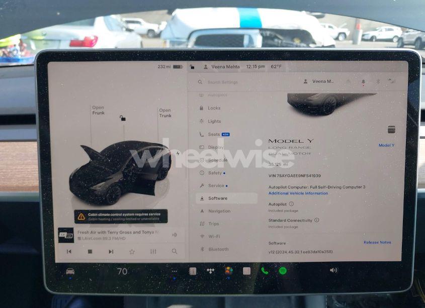 Photo 18 of 2022 Tesla Model Y LONG RANGE DUAL MOTOR ALL-WHEEL DRIVE (VIN 7SAYGAEE9NF541939)