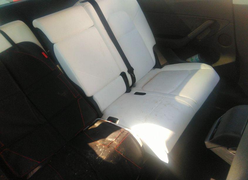 Photo 8 of 2022 Tesla Model Y LONG RANGE DUAL MOTOR ALL-WHEEL DRIVE (VIN 7SAYGAEE9NF570597)