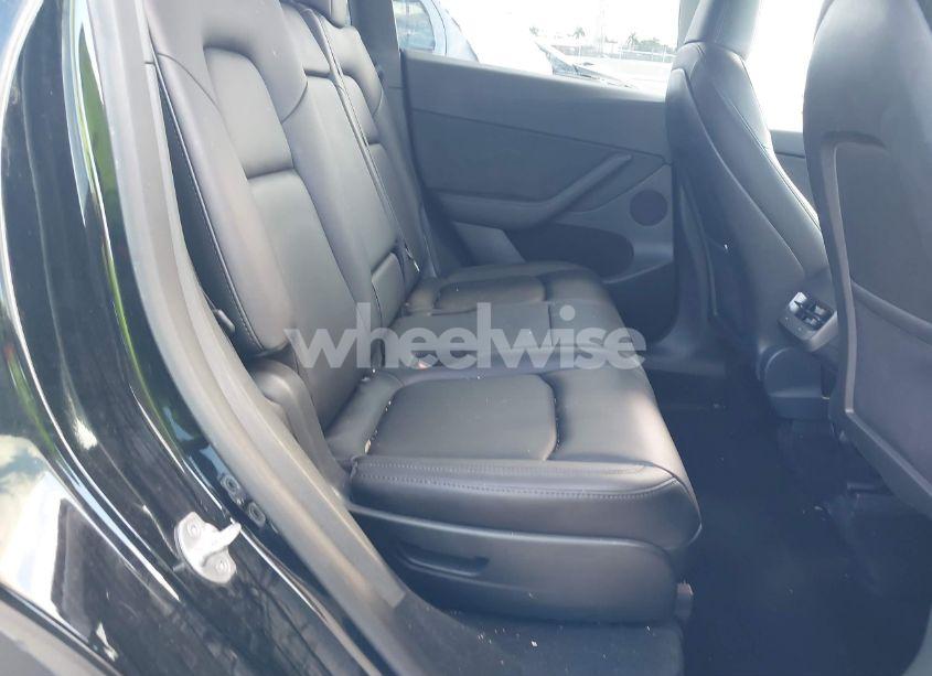 Photo 8 of 2023 Tesla Model Y AWD/LONG RANGE DUAL MOTOR ALL-WHEEL DRIVE (VIN 7SAYGAEE9PF708061)