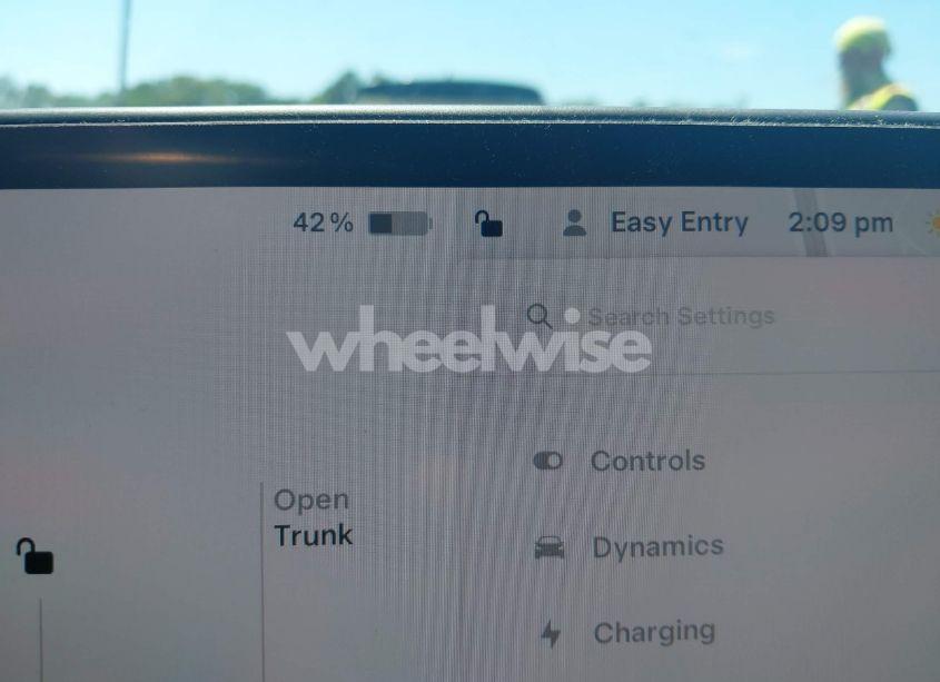 Photo 17 of 2023 Tesla Model Y AWD/LONG RANGE DUAL MOTOR ALL-WHEEL DRIVE (VIN 7SAYGAEE9PF916988)