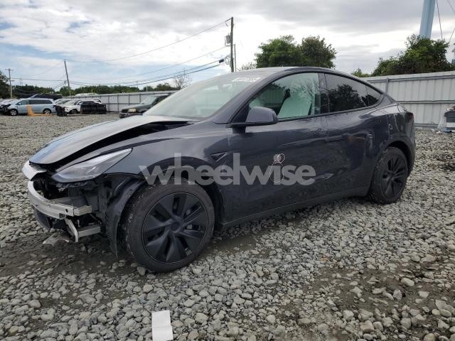 Photo 2 of 2025 TESLA MODEL Y (VIN 7SAYGAEE9SF294644)